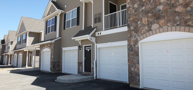 Private Entry & Direct Access Garages Available - Summit Lane Luxury Apartments