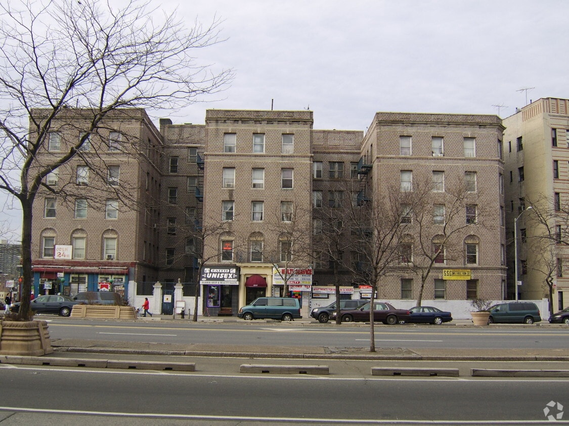 1215 Grand Concourse, Bronx, NY 10452 Apartments in Bronx, NY