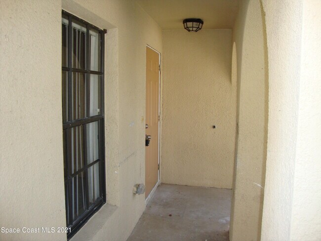 Foto del edificio - 655 Margie Dr