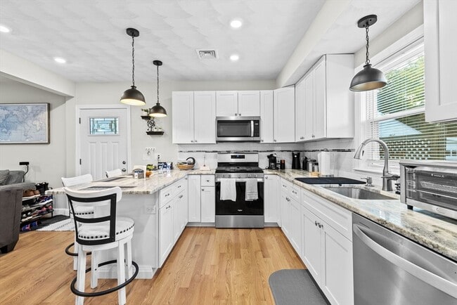 Building Photo - 57 Buffum St