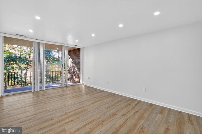 Building Photo - 8481 Greenbelt Rd