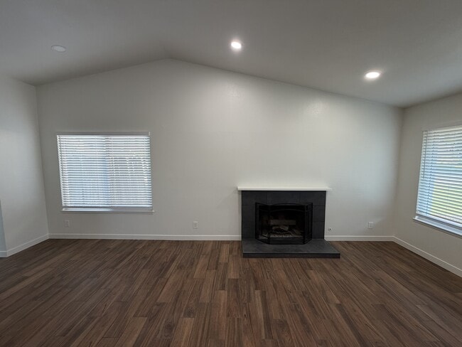 Foto del edificio - 1312 E Cottonwood St