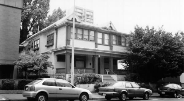 Building Photo - The Ada