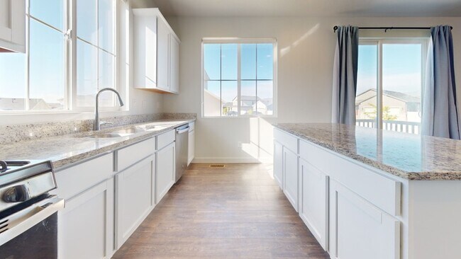 Building Photo - 6154 N Black Rock Hl