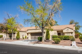 Building Photo - 8832 Villa Ridge Dr