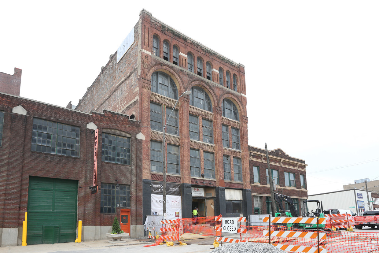 Primary Photo - Murdock Lofts