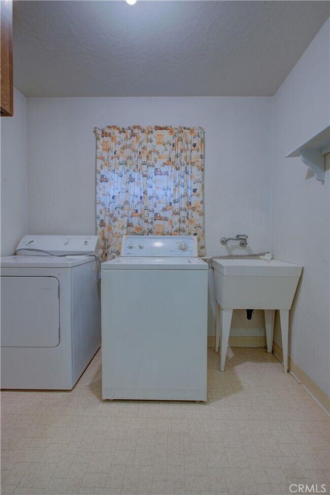 Foto del edificio - 1520 W 22nd St