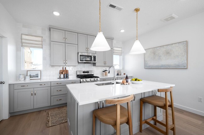 Building Photo - Brand New Luxury 3 Bedroom Townhouse!