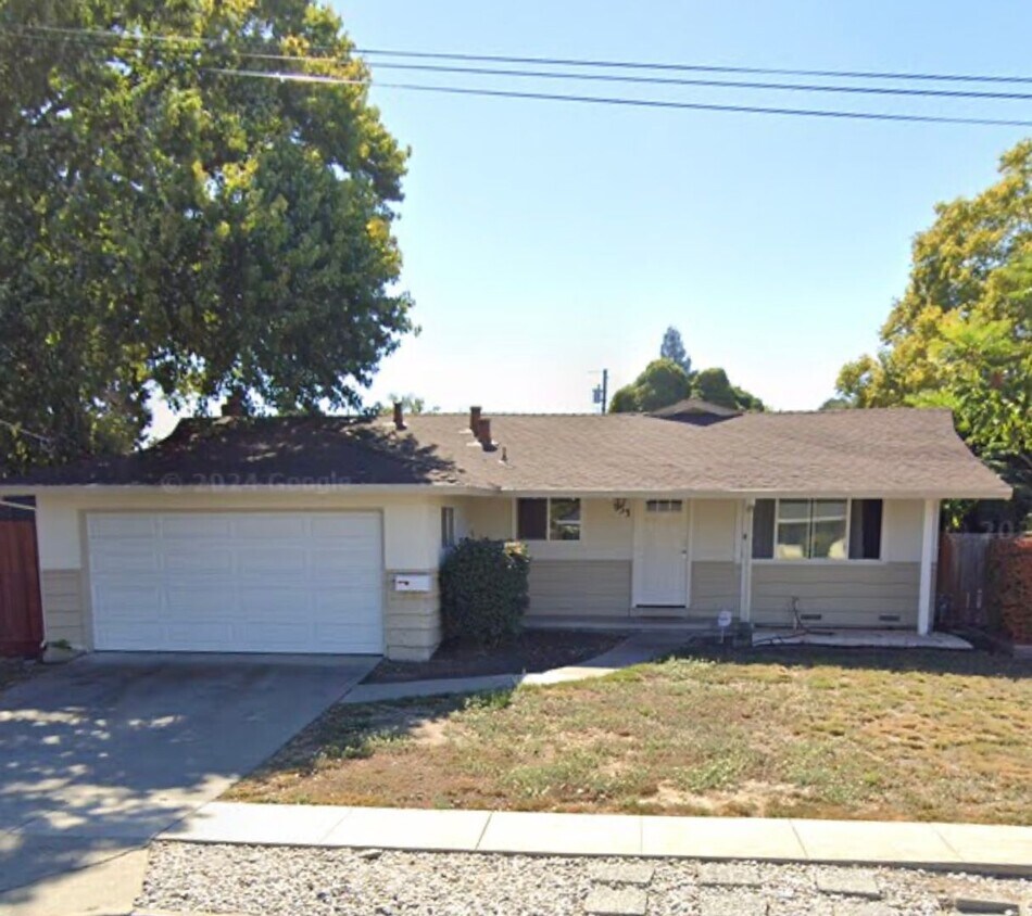 Charming 3-Bedroom Home in a Family Friend... - Charming 3-Bedroom Home in a Family Friend...