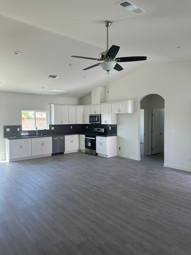 Building Photo - 9811 Krista Vineyard Way