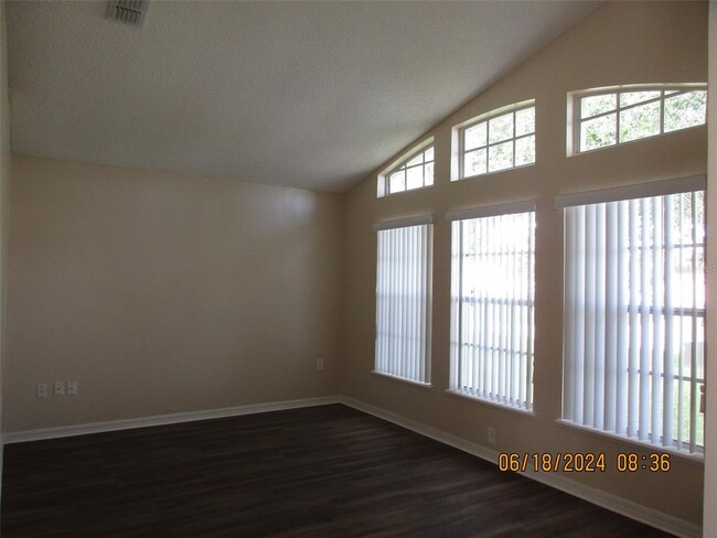 Building Photo - 2425 Morgan Point Blvd