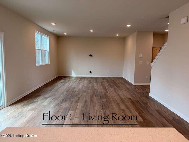 Foto del edificio - 2019 Lyndon Green Cir