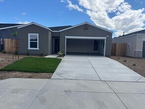Building Photo - 13061 Rosedale Hwy