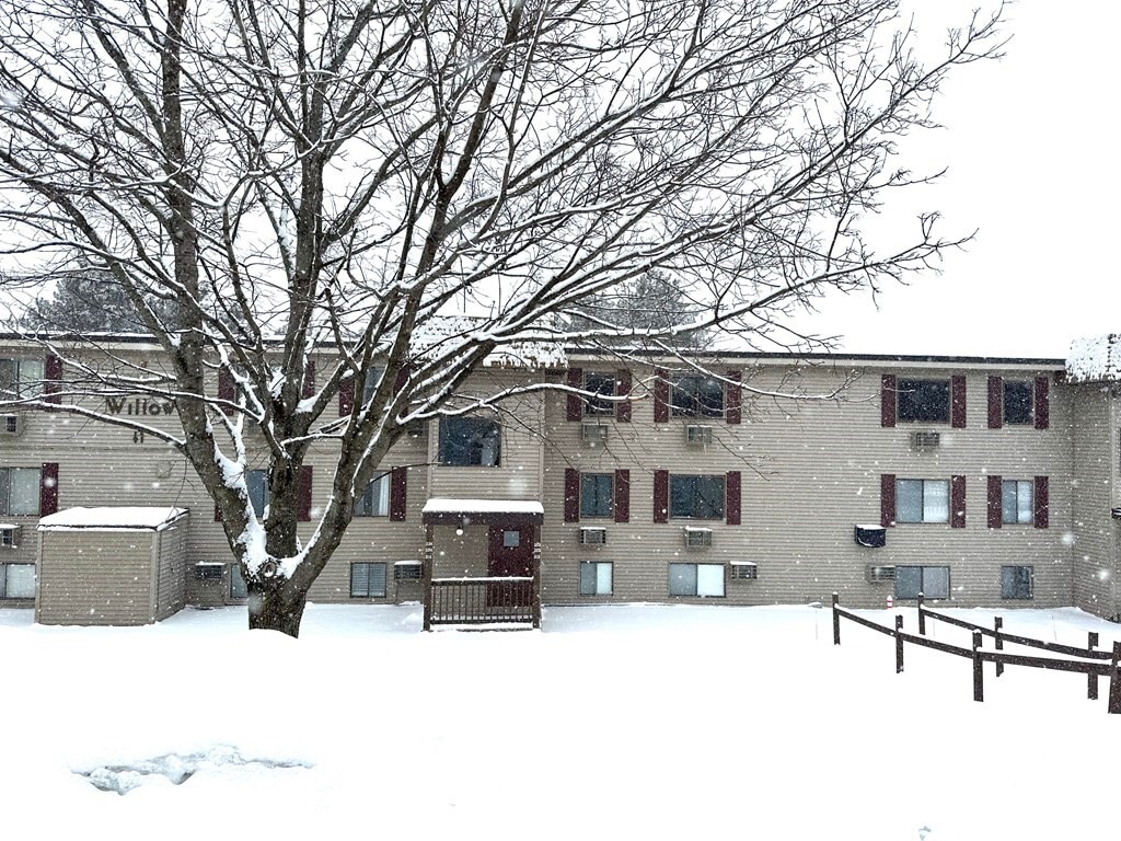 41 Treetop Cir Unit 25, Laconia, NH 03246 Condo for Rent in Laconia