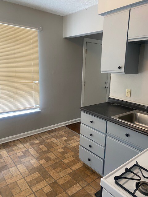 Foto del edificio - 1364 Adelaide Ave SE