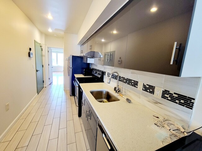 Building Photo - 1811 N Gratz St