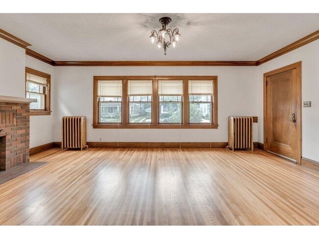 Building Photo - 3829 Aldrich Ave S