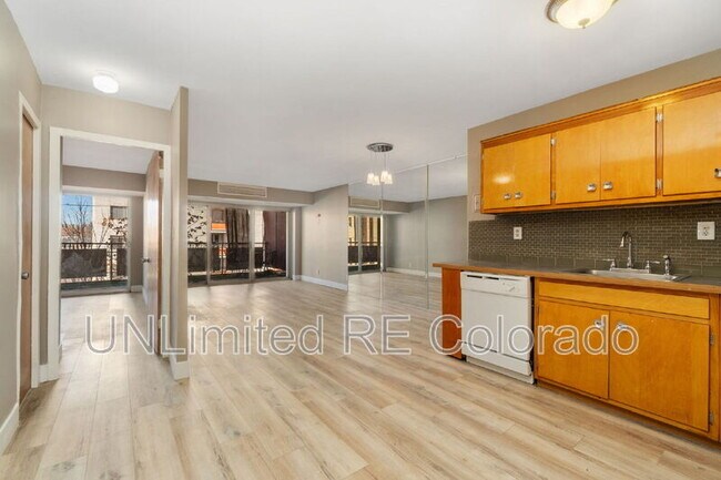 Foto del edificio - 1121 Albion St