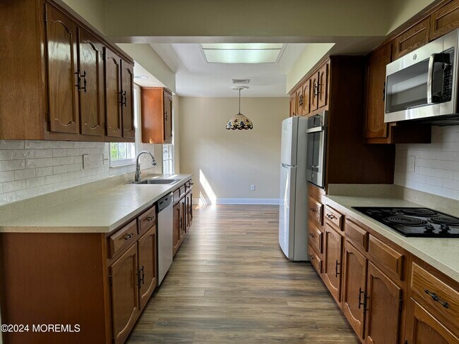 Foto del edificio - 417A Onset Ln