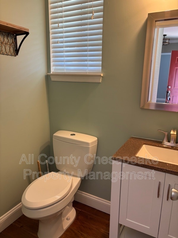 Building Photo - 6 Creek Side Ct