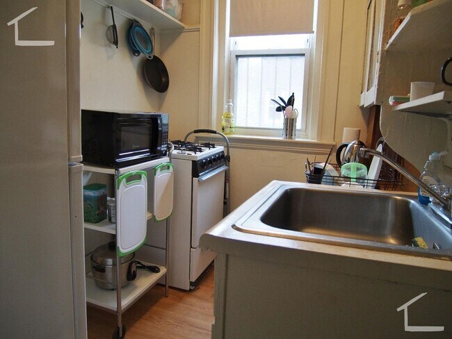 Foto del edificio - NO FEE NO SECURITY Split 2 bed Close to NU...
