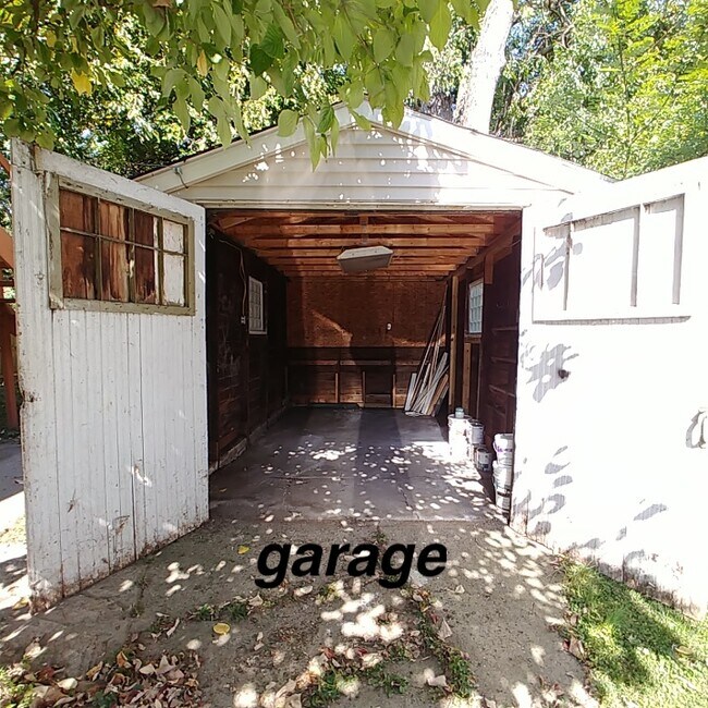 Foto del edificio - 752 Keenan Ave