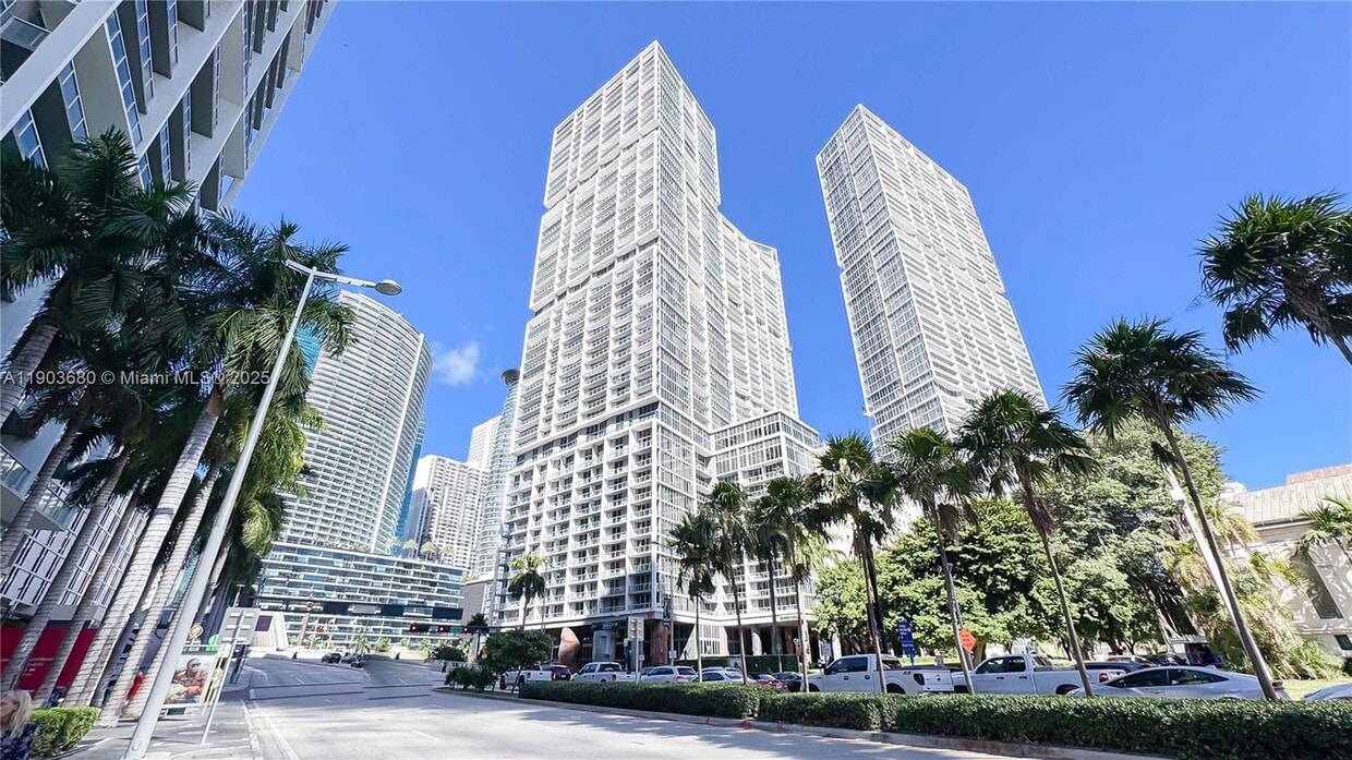 Foto principal - 465 Brickell Ave