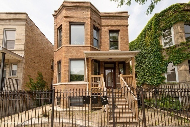 Building Photo - 2434 N California Ave