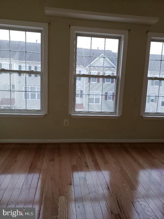 Foto del edificio - 8311 Green Grass Rd