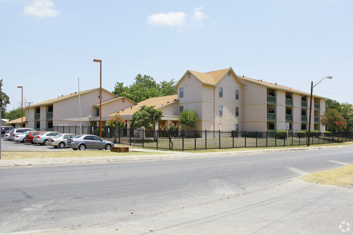 Primary Photo - Sacred Heart Villa Apartments