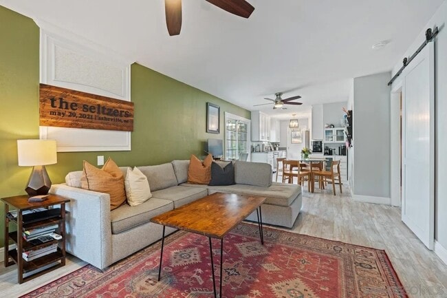 Foto del edificio - 9126 Heatherdale St