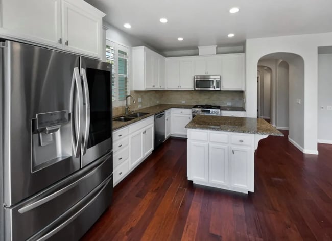 Foto del edificio - 3221 Browntail Way