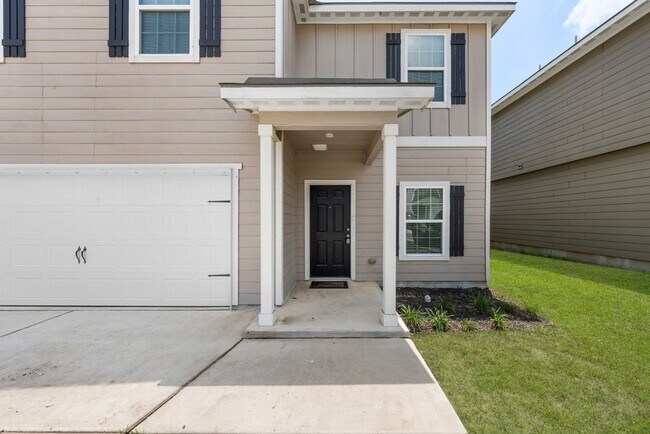 Foto del edificio - Spacious 4-Bed Home with Island Kitchen & Fenced Yard in Converse – 2,205 Sq Ft!