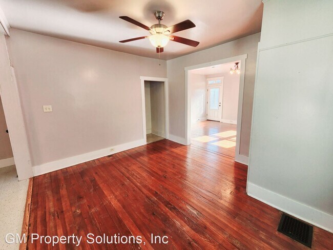 Foto del edificio - 2 br, 1 bath House - 311 E Main St