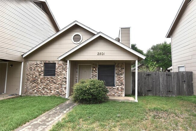 Foto del edificio - 2801 W Slaughter Ln