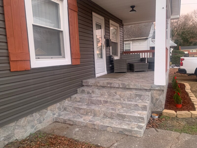 Foto del edificio - 381 Leeland Ave