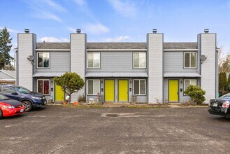 Building Photo - 5427 NE Killingsworth St