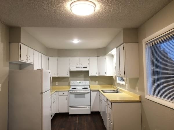 Building Photo - 826 Idlewilde Ct