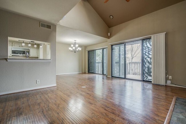 Foto del edificio - 1538 Signal Ridge Pl
