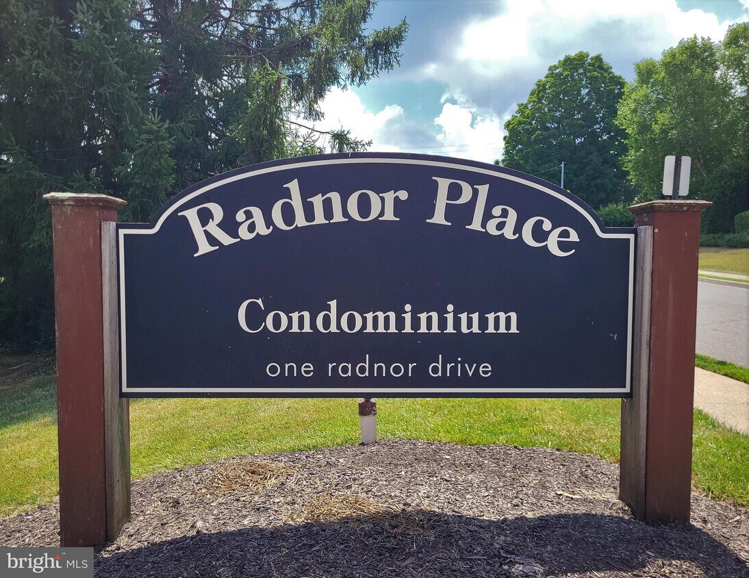 Primary Photo - 1 Radnor Dr