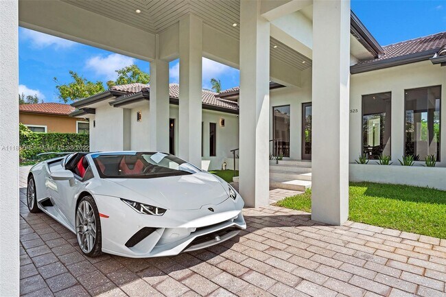 Foto del edificio - 525 SW 87th Ave