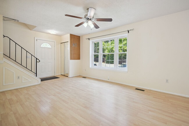 Foto del edificio - 8266 Amity Cir