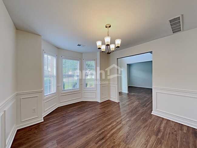 Foto del edificio - 5110 Blue Ash Ct