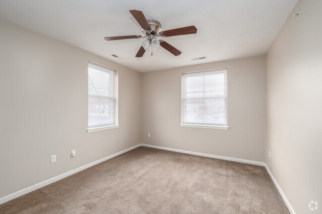2BR, 1.5BA - 1,083SF - Primary Bedroom - Butternut Commons Luxury Apartments
