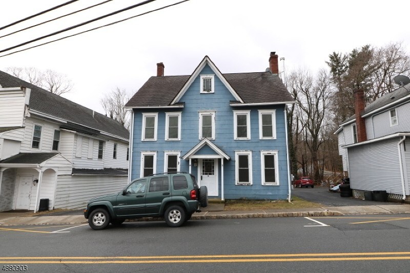 Primary Photo - 21 Main St
