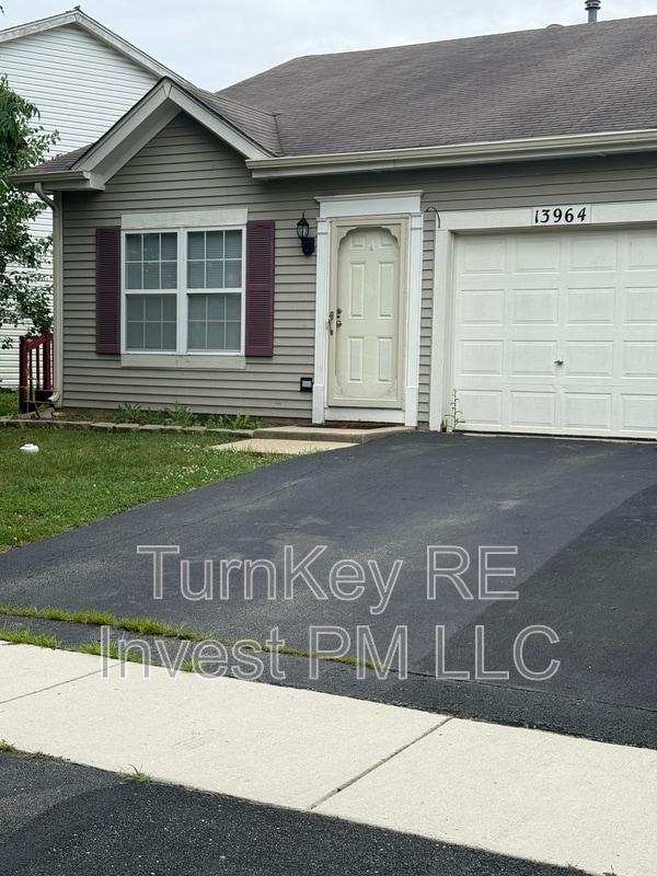 Building Photo - 13964 Danbury Dr