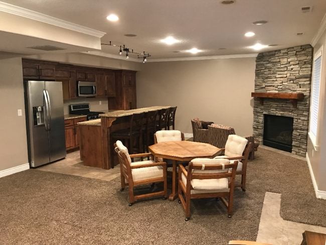 Building Photo - 82 N 3475 W