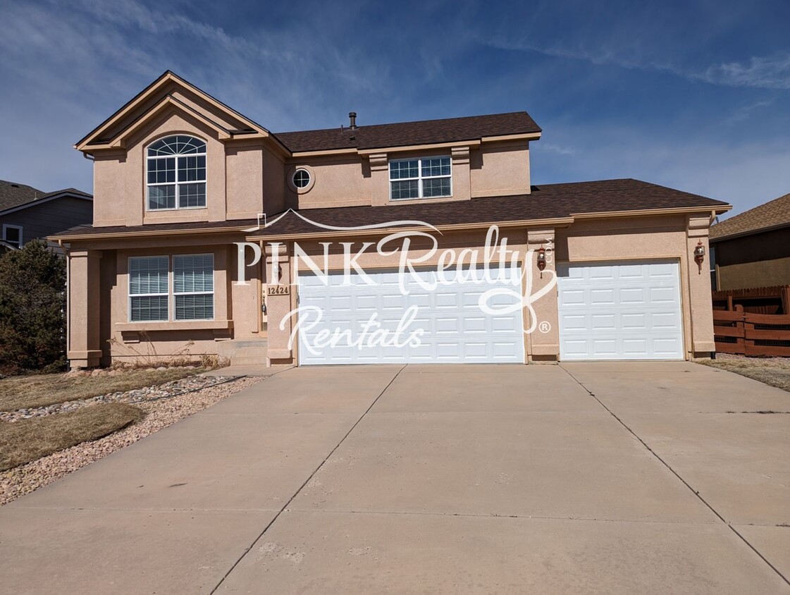 Foto principal - Gorgeous 5 Bedroom Home in Meridian Ranch!