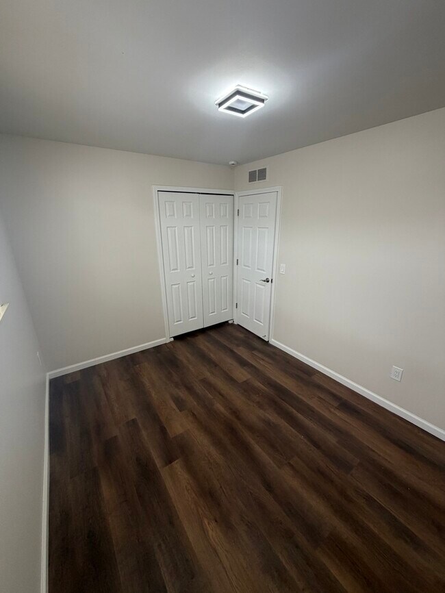 Foto del edificio - 21053 St Francis