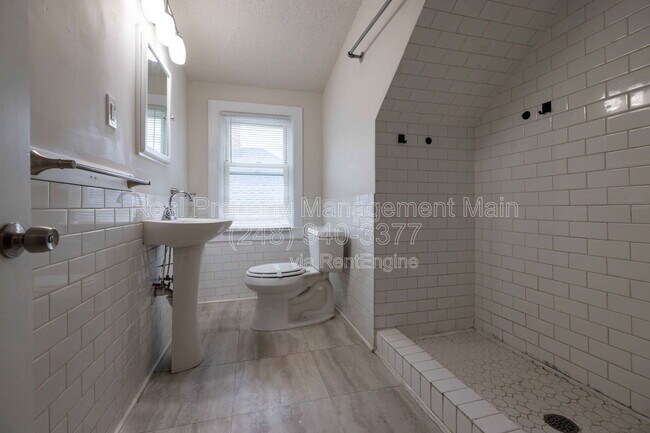 Building Photo - 1408 Glynn Ct